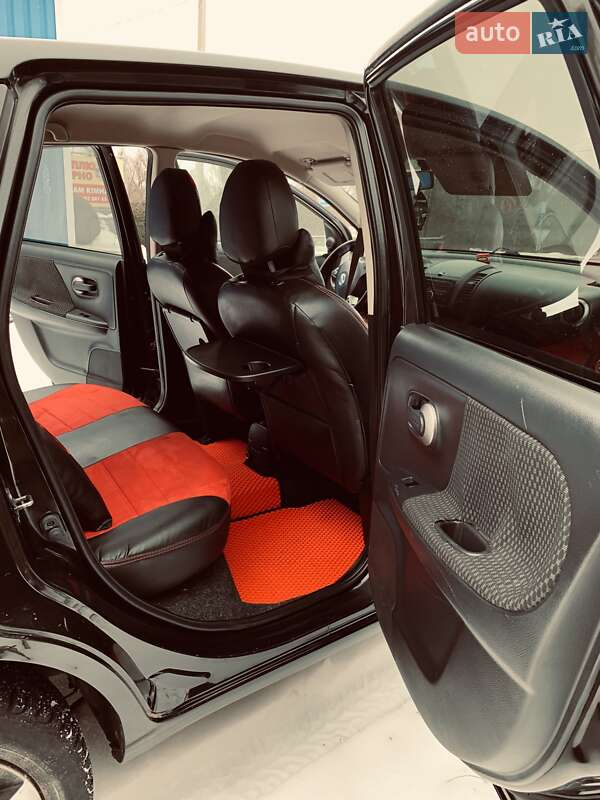 Хетчбек Nissan Note 2007 в Бару