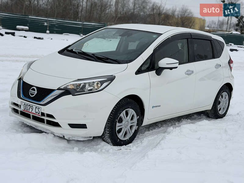 Хетчбек Nissan Note 2017 в Києві