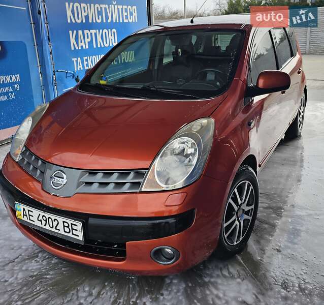 2006 Nissan Note, VIN SJNFCAE11U1077980:plate — фото 1 (autoria)