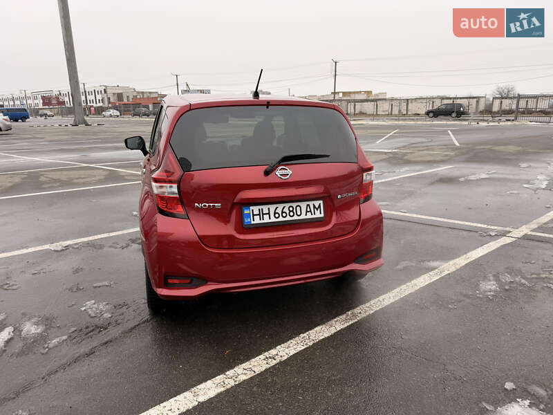 Хэтчбек Nissan Note 2018 в Одессе