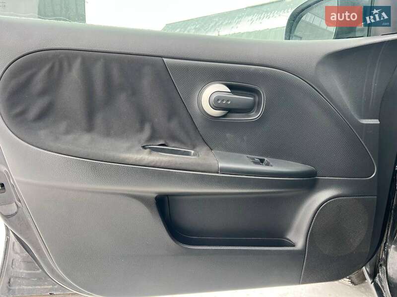 Хэтчбек Nissan Note 2011 в Львове