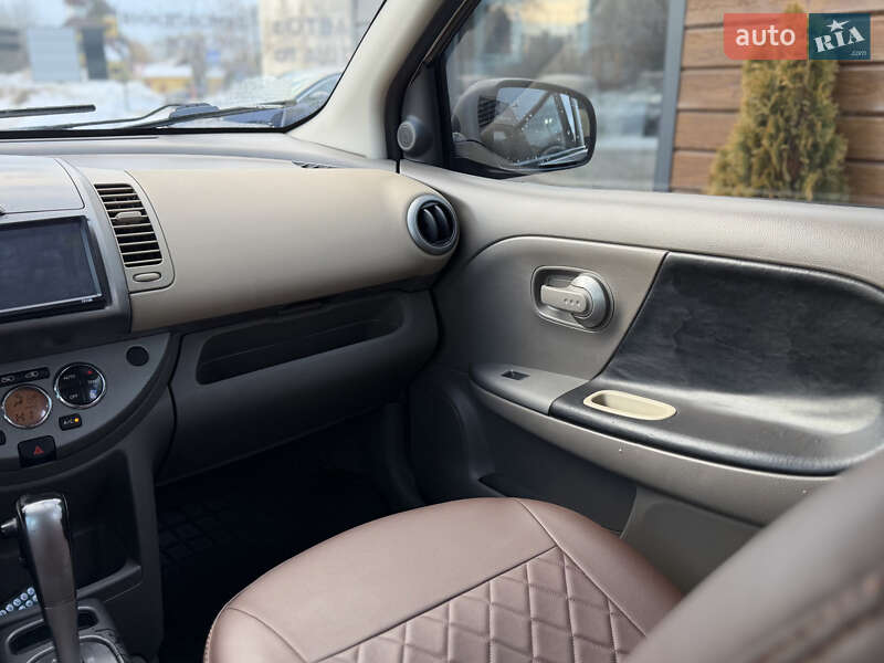 Хетчбек Nissan Note 2006 в Шептицькому