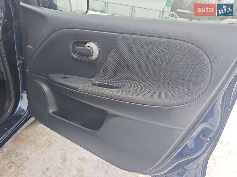 Хэтчбек Nissan Note 2007 в Харькове