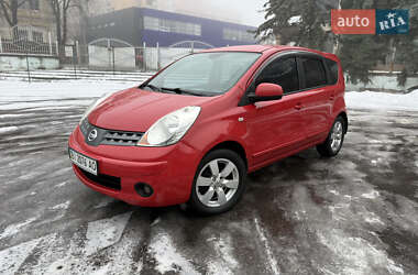 Хэтчбек Nissan Note 2007 в Полтаве