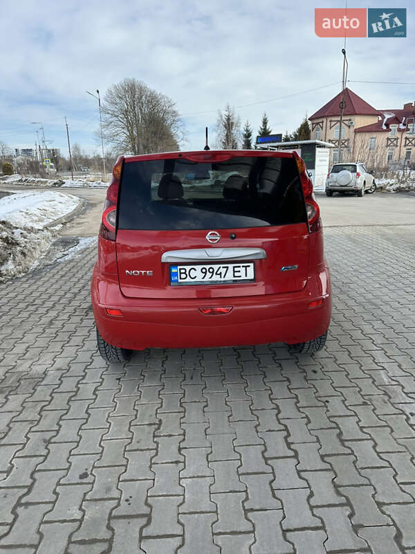 Хетчбек Nissan Note 2012 в Городку фото 5 Хетчбек Nissan Note 2012 в Городку