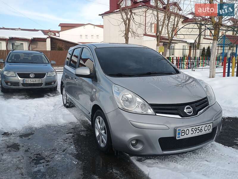 Хэтчбек Nissan Note 2010 в Тернополе