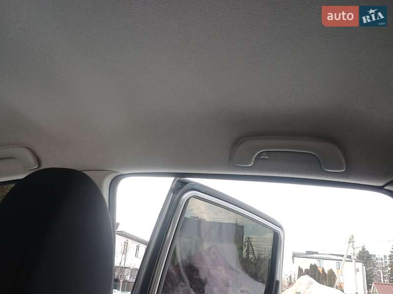 Хэтчбек Nissan Note 2010 в Тернополе