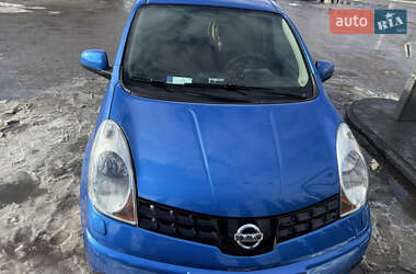 Хэтчбек Nissan Note 2008 в Надворной