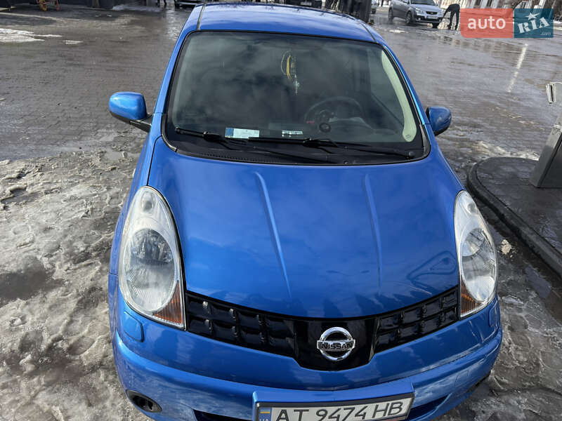 Хэтчбек Nissan Note 2008 в Надворной