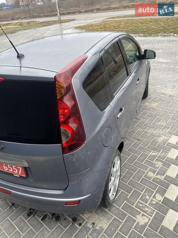 Хэтчбек Nissan Note 2011 в Кропивницком