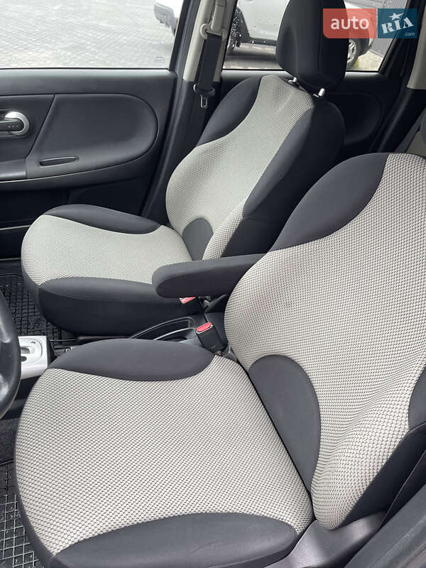 Хэтчбек Nissan Note 2011 в Кропивницком