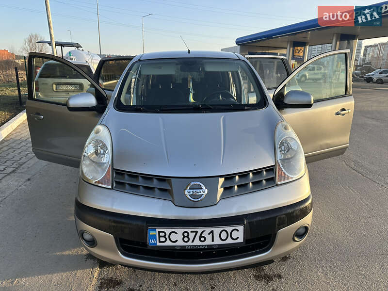 Хетчбек Nissan Note 2006 в Дрогобичі
