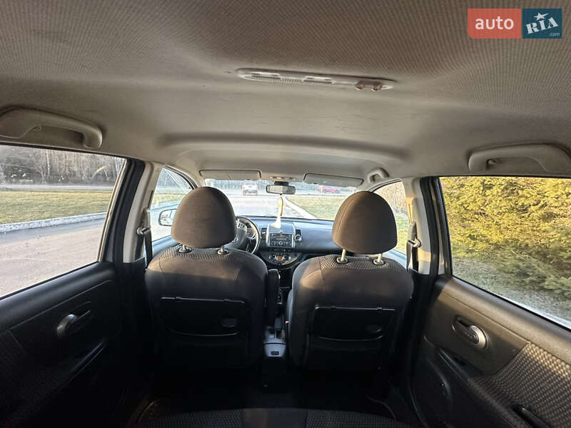 Хетчбек Nissan Note 2006 в Дрогобичі