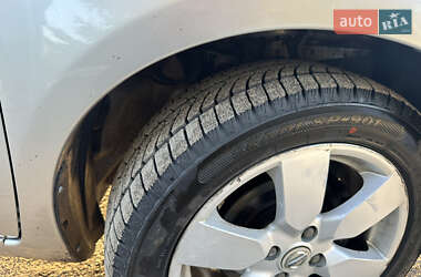 Хетчбек Nissan Note 2006 в Дрогобичі