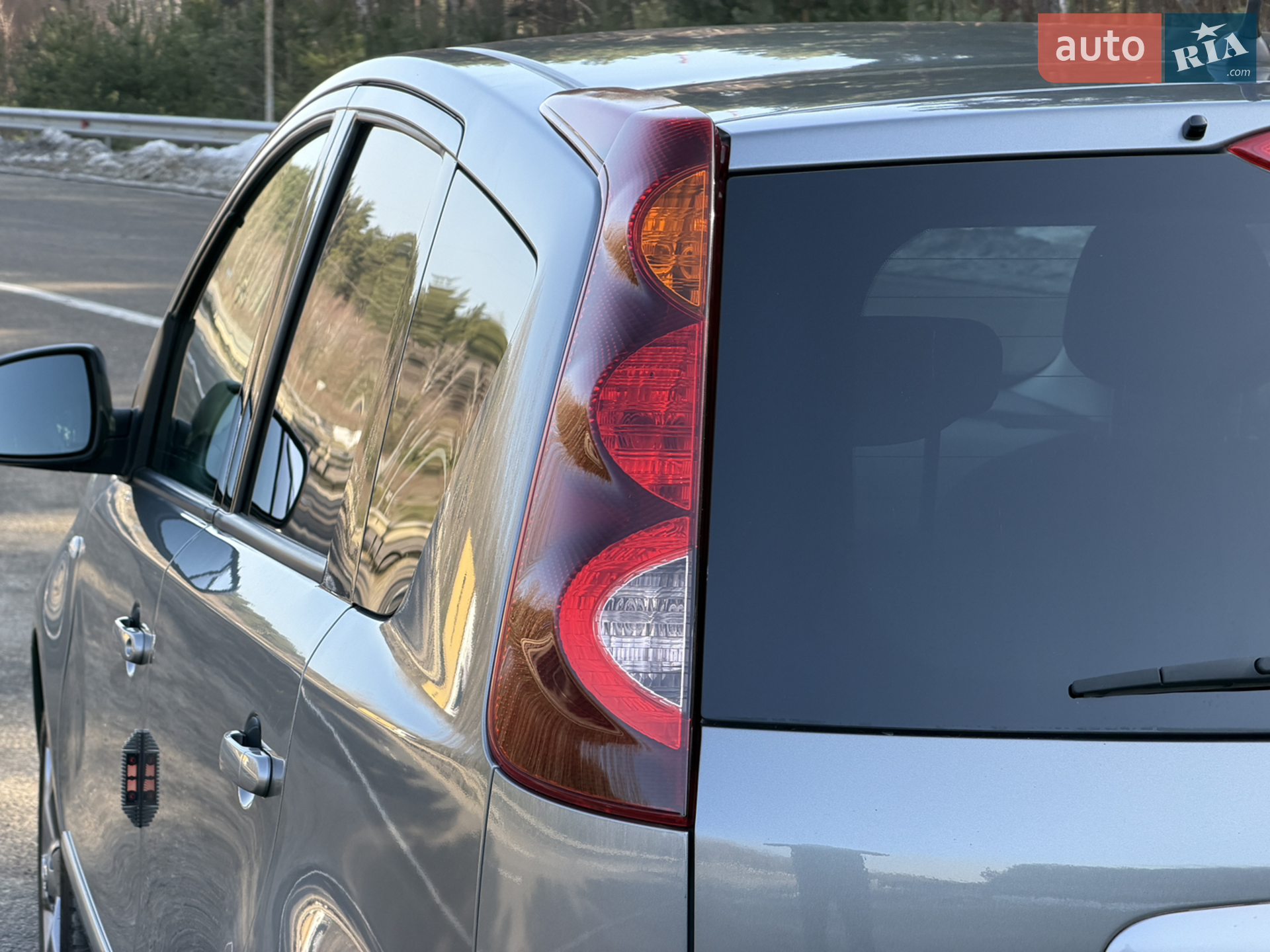 2010 Nissan Note - мініатюра 33