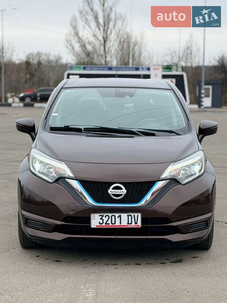 Хетчбек Nissan Note 2017 в Києві фото 3 Хетчбек Nissan Note 2017 в Києві