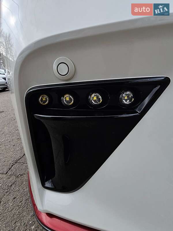 Хетчбек Nissan Note 2018 в Одесі