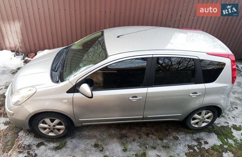 Хэтчбек Nissan Note 2007 в Киеве