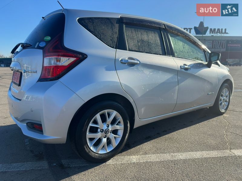 Хэтчбек Nissan Note 2019 в Киеве