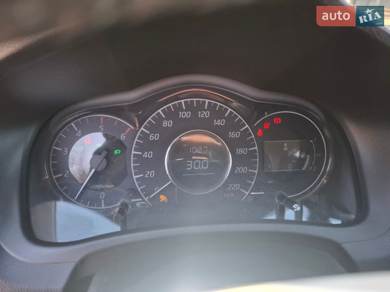 Хетчбек Nissan Note 2013 в Івано-Франківську