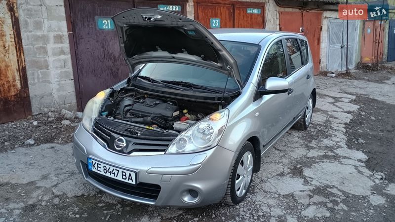 Хетчбек Nissan Note 2011 в Дніпрі