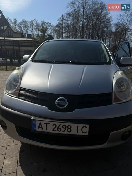 Хетчбек Nissan Note 2007 в Долині