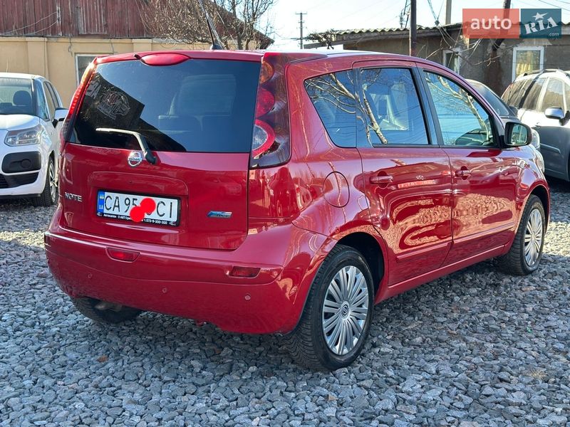 Хэтчбек Nissan Note 2013 в Смеле