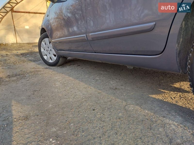 Хетчбек Nissan Note 2006 в Луцьку