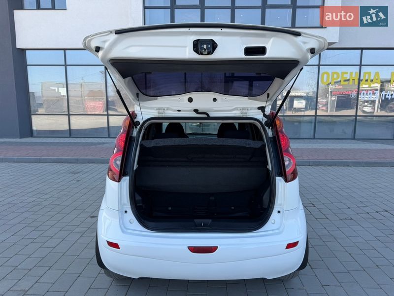 Хэтчбек Nissan Note 2013 в Ивано-Франковске