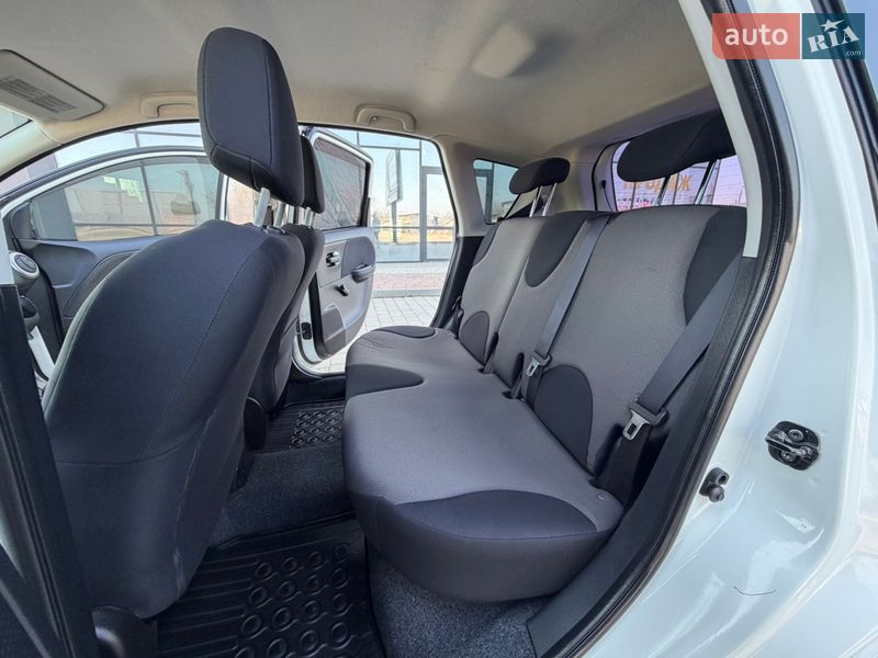 Хэтчбек Nissan Note 2013 в Ивано-Франковске