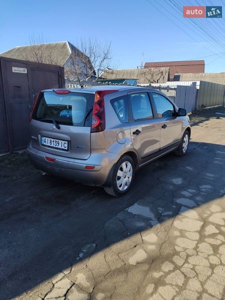 Хэтчбек Nissan Note 2010 в Калиновке