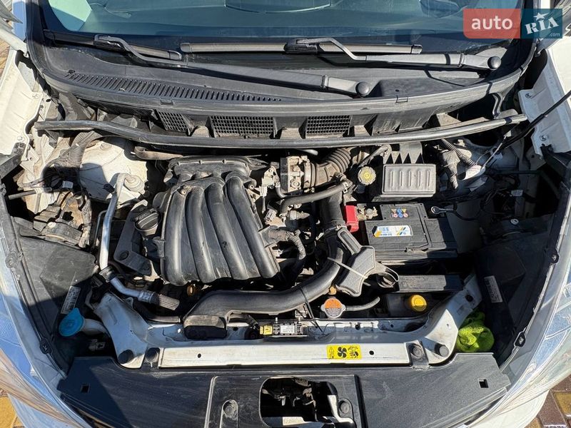 Хэтчбек Nissan Note 2011 в Киеве