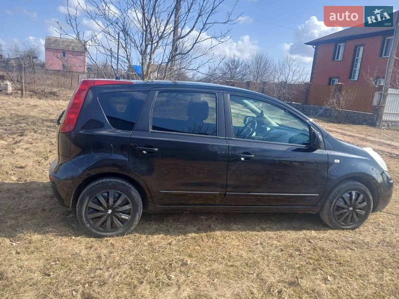 Хетчбек Nissan Note 2008 в Полтаві