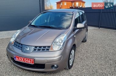 Хэтчбек Nissan Note 2008 в Коростене