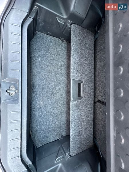 Хэтчбек Nissan Note 2009 в Виннице фото 20 Хэтчбек Nissan Note 2009 в Виннице