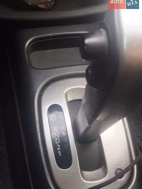 Хэтчбек Nissan Note 2008 в Львове