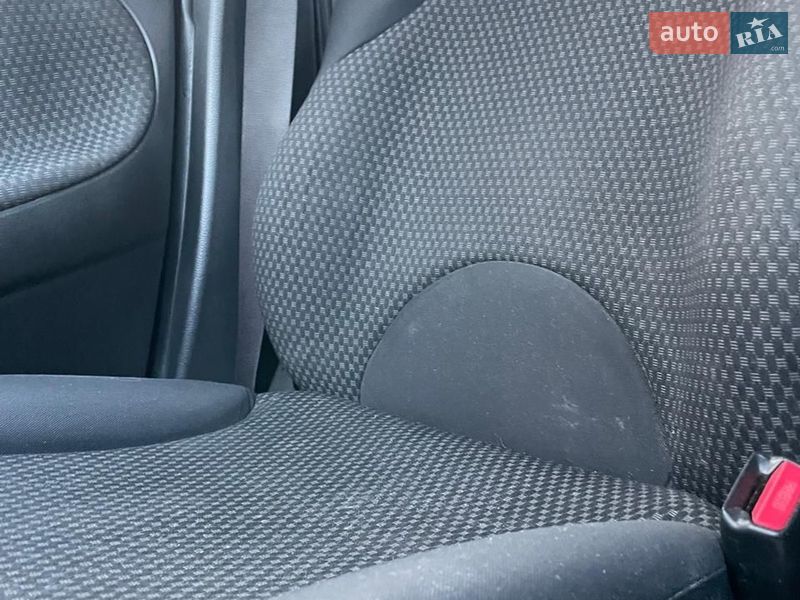 Хэтчбек Nissan Note 2007 в Киеве