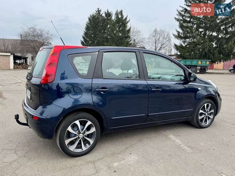 Хэтчбек Nissan Note 2008 в Умани