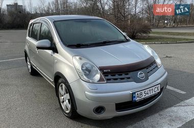 Хэтчбек Nissan Note 2008 в Киеве