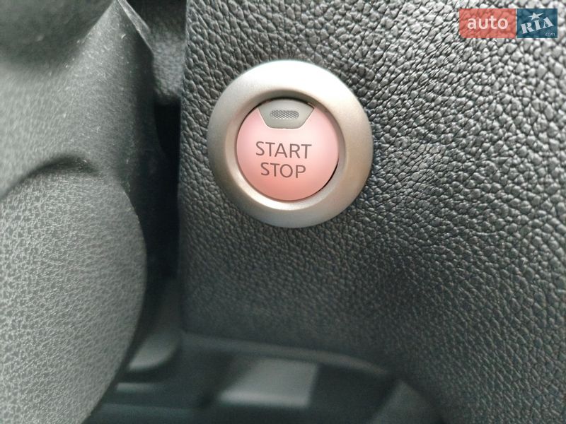 Хетчбек Nissan Note 2016 в Києві