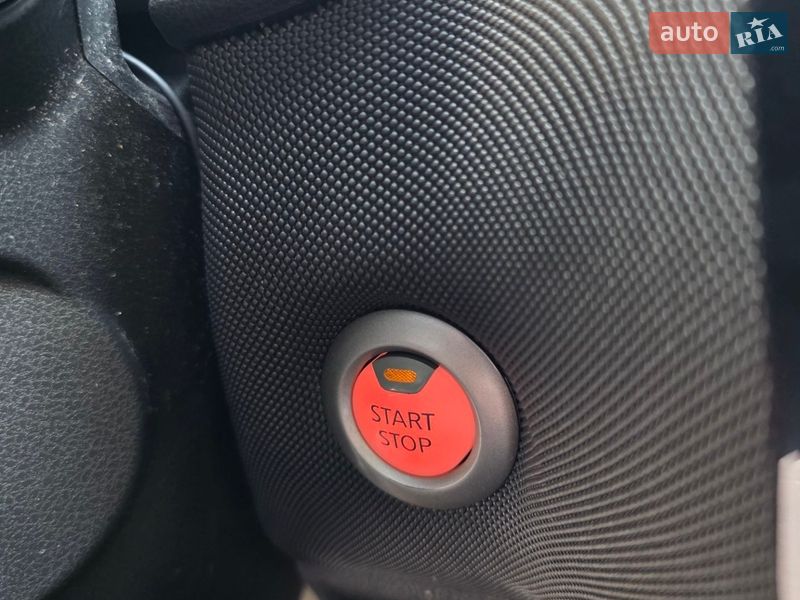 Хетчбек Nissan Note 2016 в Одесі