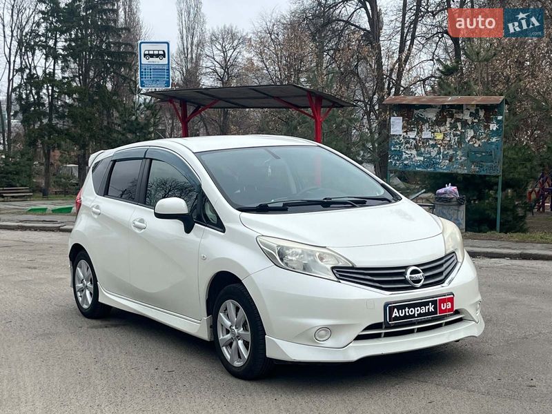Хэтчбек Nissan Note 2013 в Киеве фото 3 Хэтчбек Nissan Note 2013 в Киеве