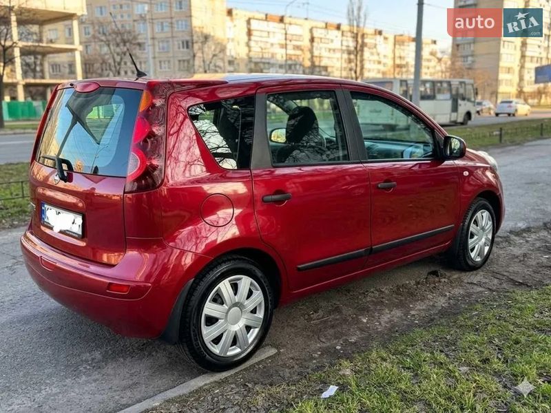 Хетчбек Nissan Note 2012 в Києві