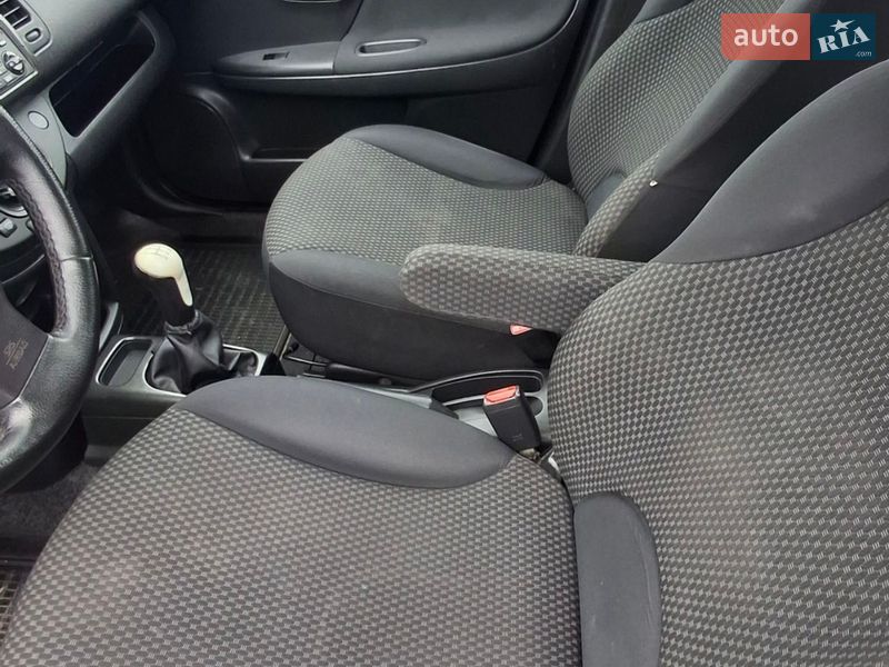 Хетчбек Nissan Note 2007 в Черкасах фото 6 Хетчбек Nissan Note 2007 в Черкасах