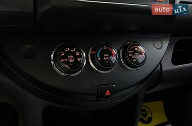 Хэтчбек Nissan Note 2013 в Ивано-Франковске