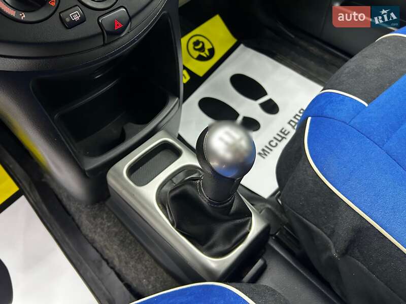 Хэтчбек Nissan Note 2011 в Черновцах