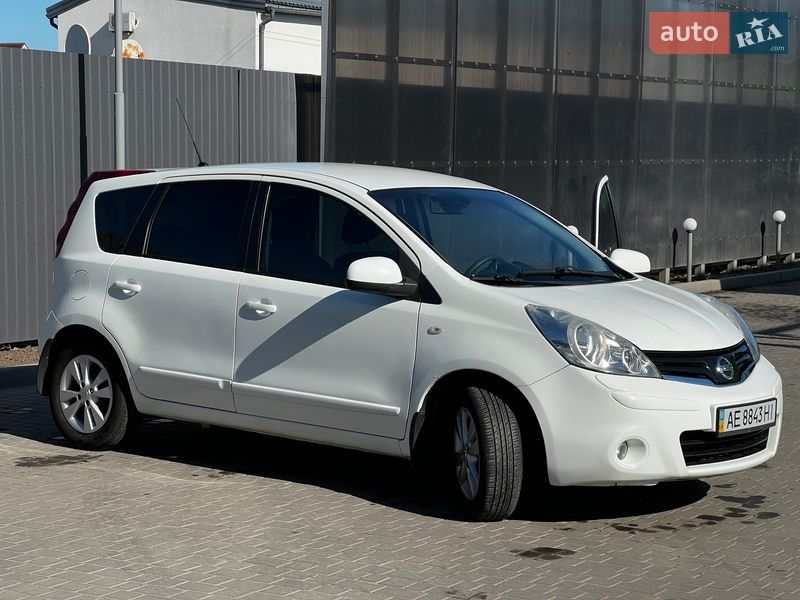 Хэтчбек Nissan Note 2010 в Днепре