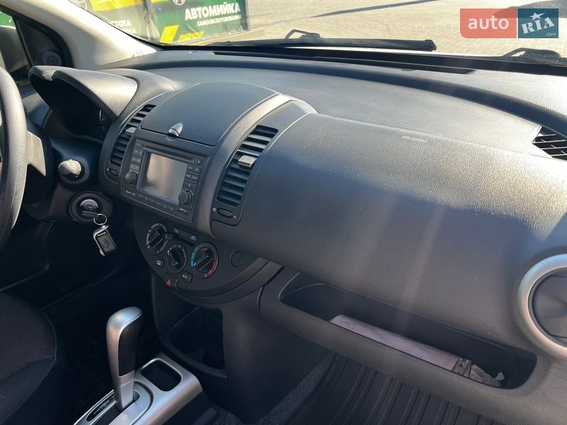Хэтчбек Nissan Note 2010 в Днепре