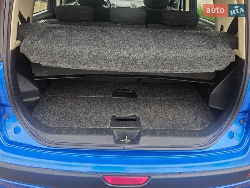 Хэтчбек Nissan Note 2006 в Березовке