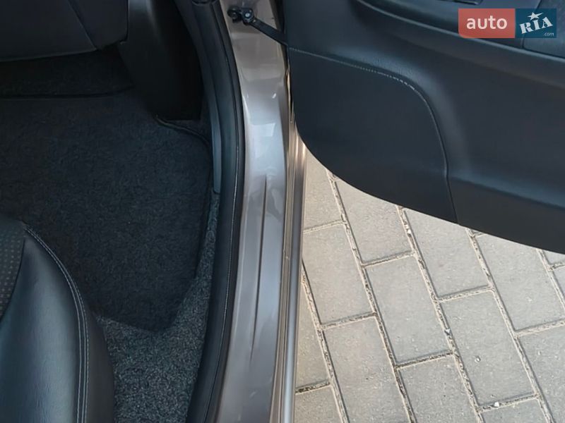 Хэтчбек Nissan Note 2012 в Могилев-Подольске фото 26 Хэтчбек Nissan Note 2012 в Могилев-Подольске